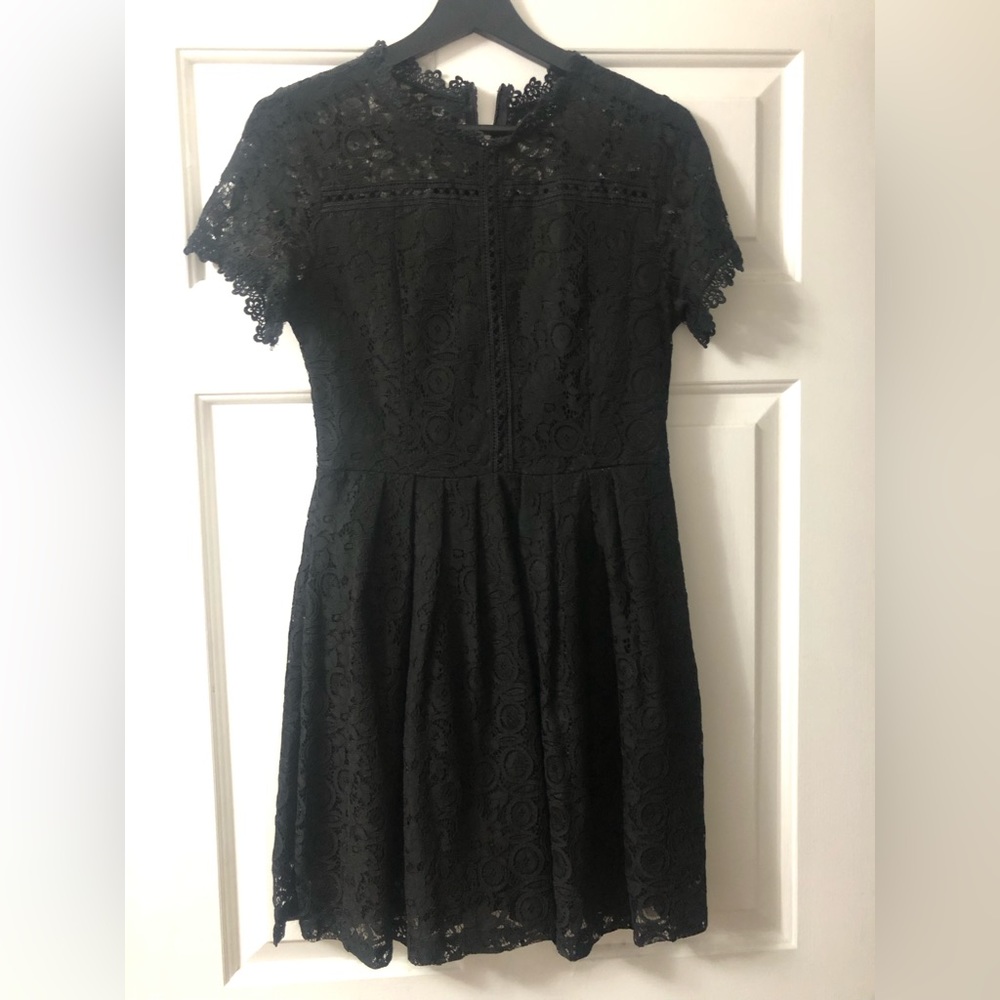 Black lace short sleeve mini dress